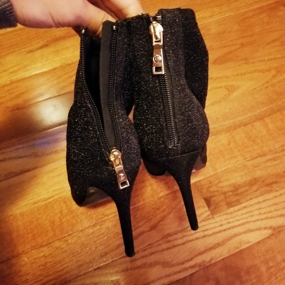 NWOT shimmer heels - Picture 7 of 8